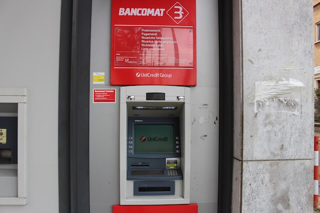 イタリアで現金引き出し「BANCOMAT」