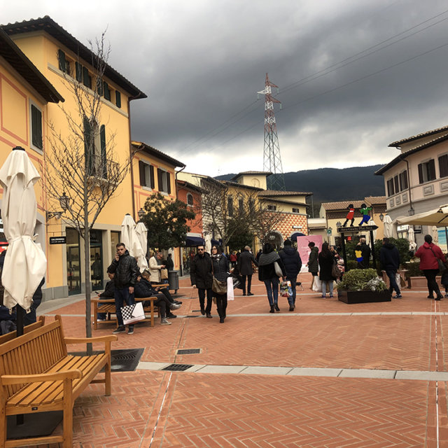 一度は行ってみたいイタリア アウトレット！