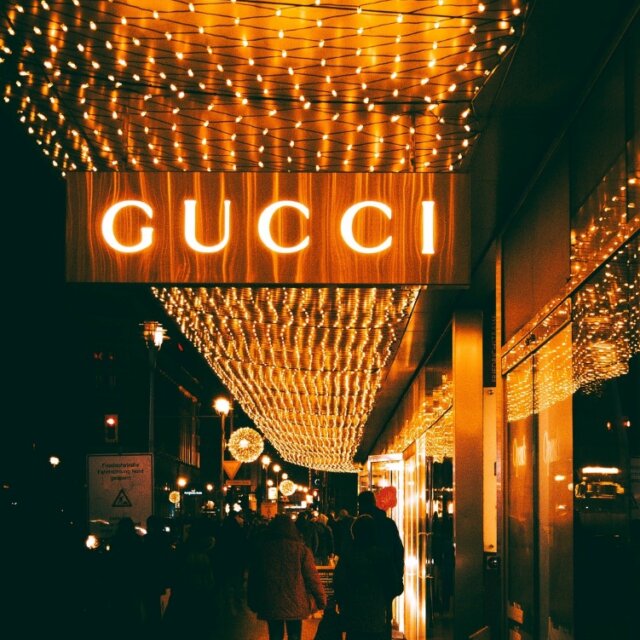 イタリアの高級ブランド　GUCCIの映画とレストラン！