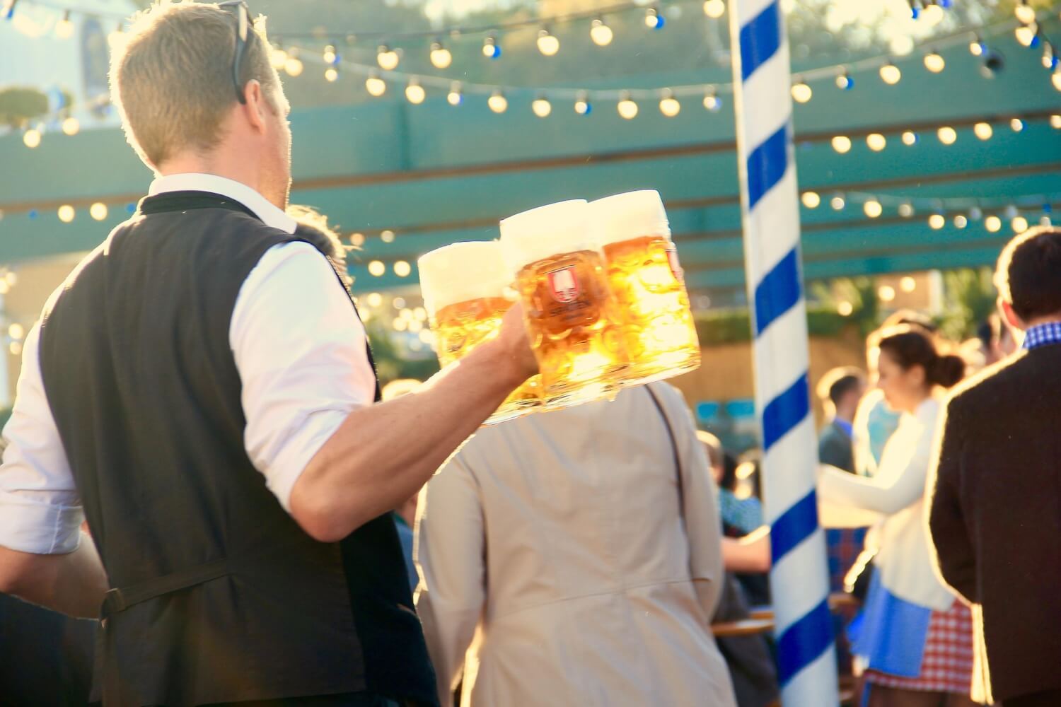 イタリアでもオクトーバーフェスト! 秋の街を盛り上げる、ドイツ生まれのビール祭り